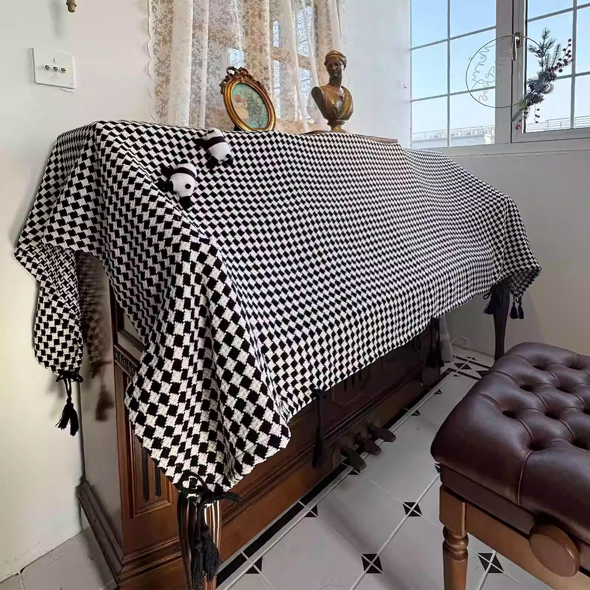 Checkered Jacquard Piano Dust Cover with Tassels: Elegant Piano Protector