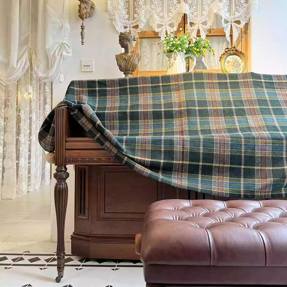 Wool Blend Tartan Piano Cover: British Plaid Piano Throw - 140x200cm