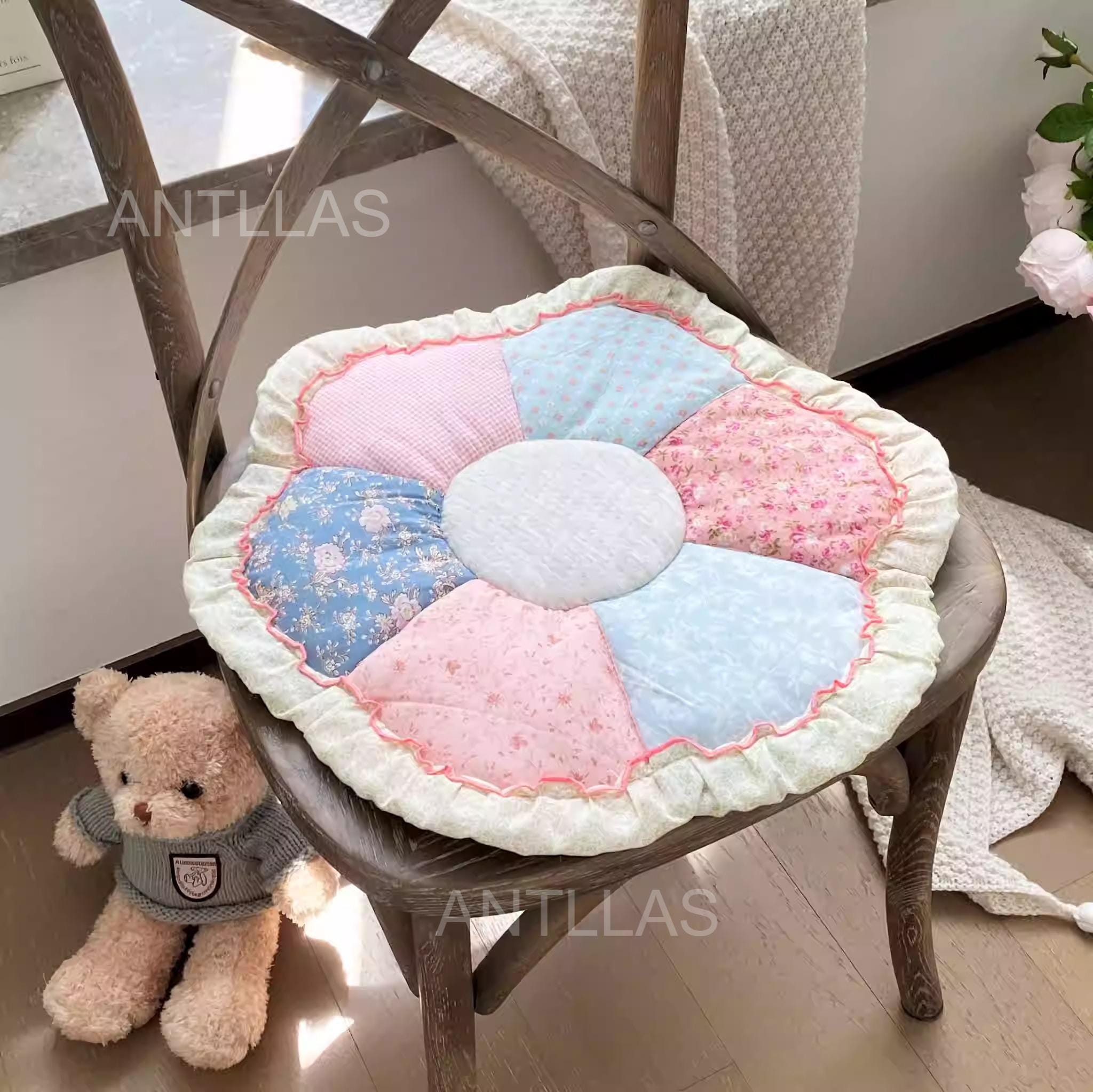 Handmade Floral Patchwork Seat Cushion: Cotton Seat Pad, Anti-Slip Floor Mat