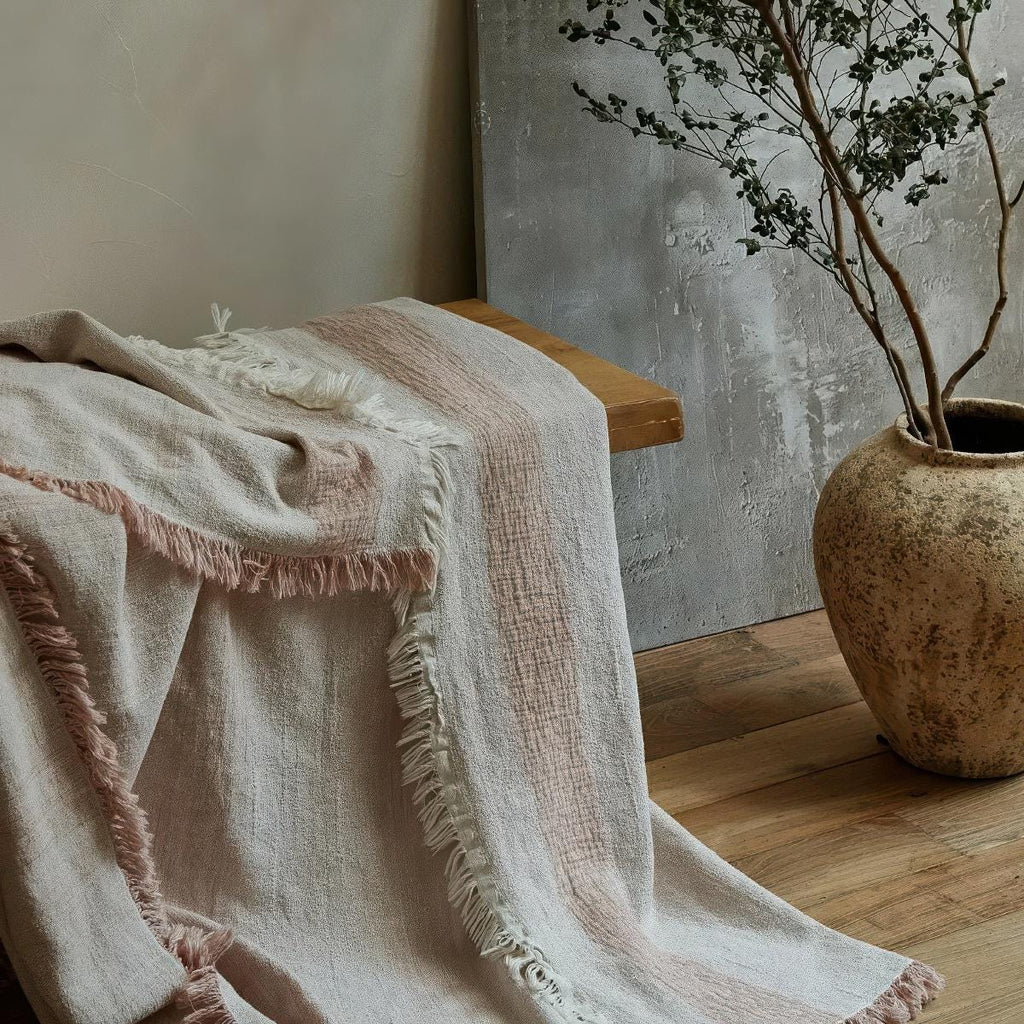Dusty Pink Jacquard Woven Throw: Linen Cotton Woven Frayed Blanket (245x250cm)