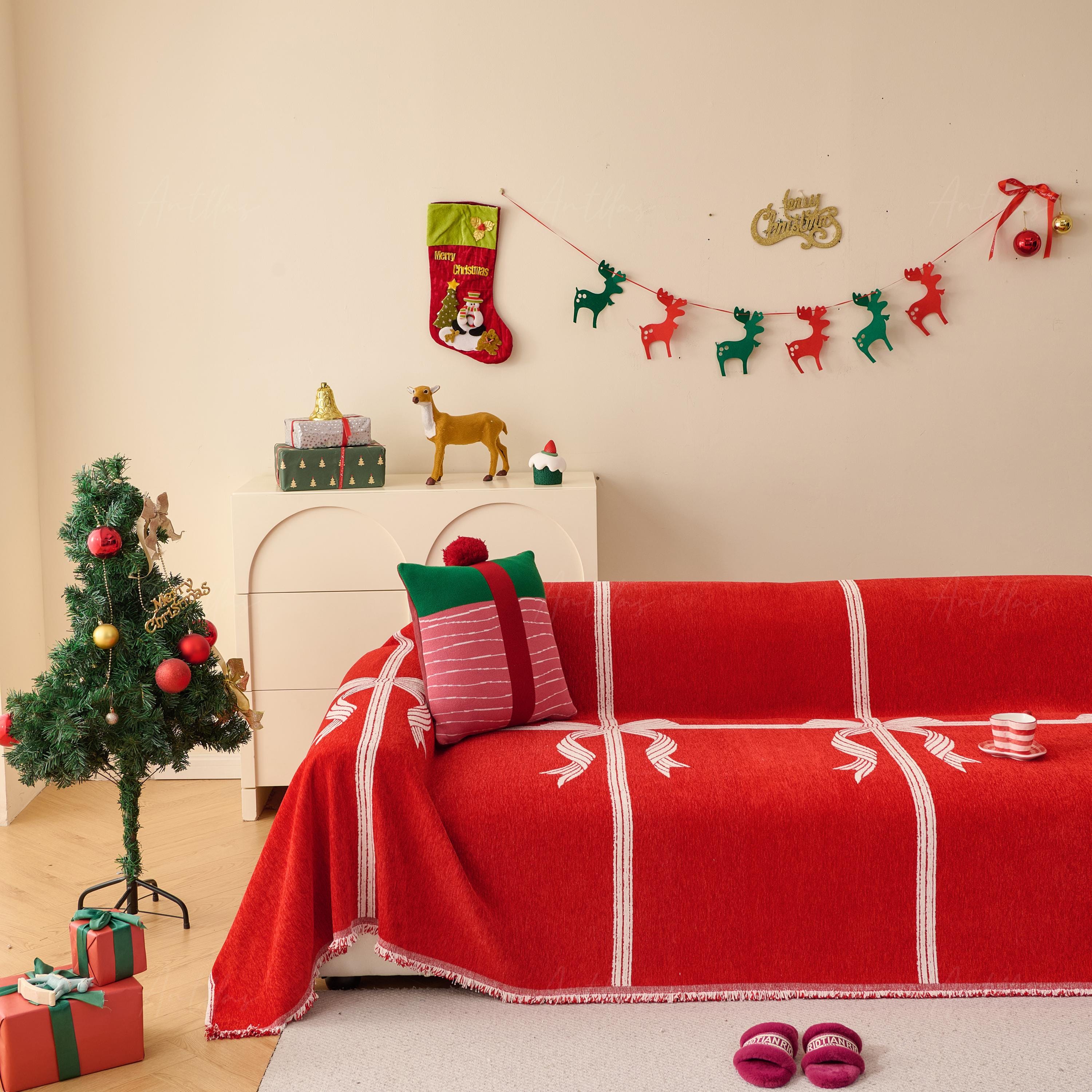 Reversible Chenille Christmas Throw | Red Bowknot Sofa Cover