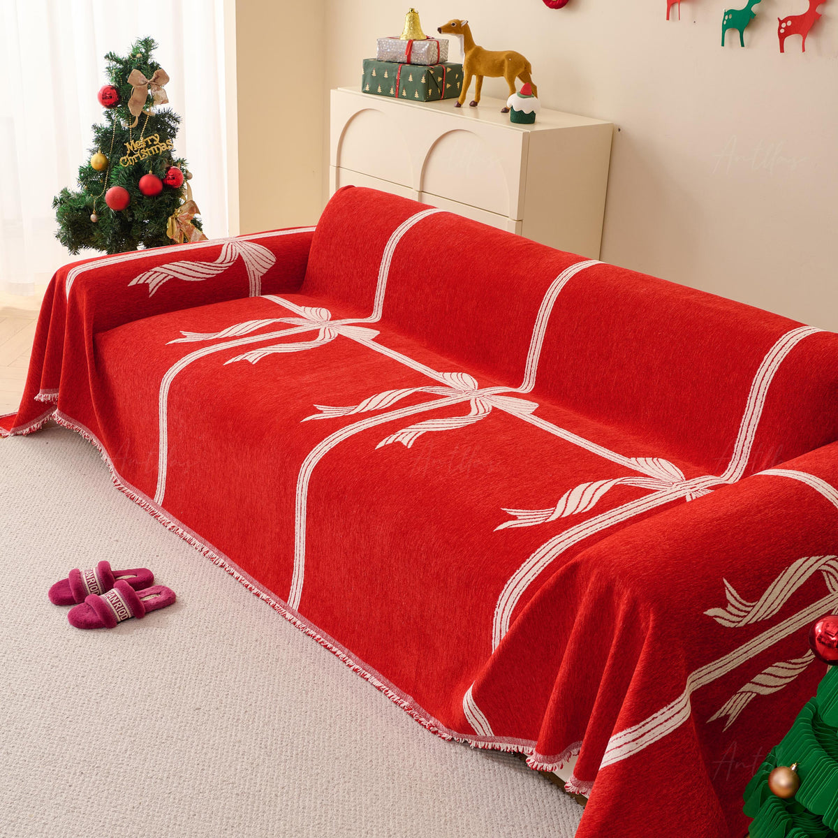 Reversible Chenille Christmas Throw | Red Bowknot Sofa Cover