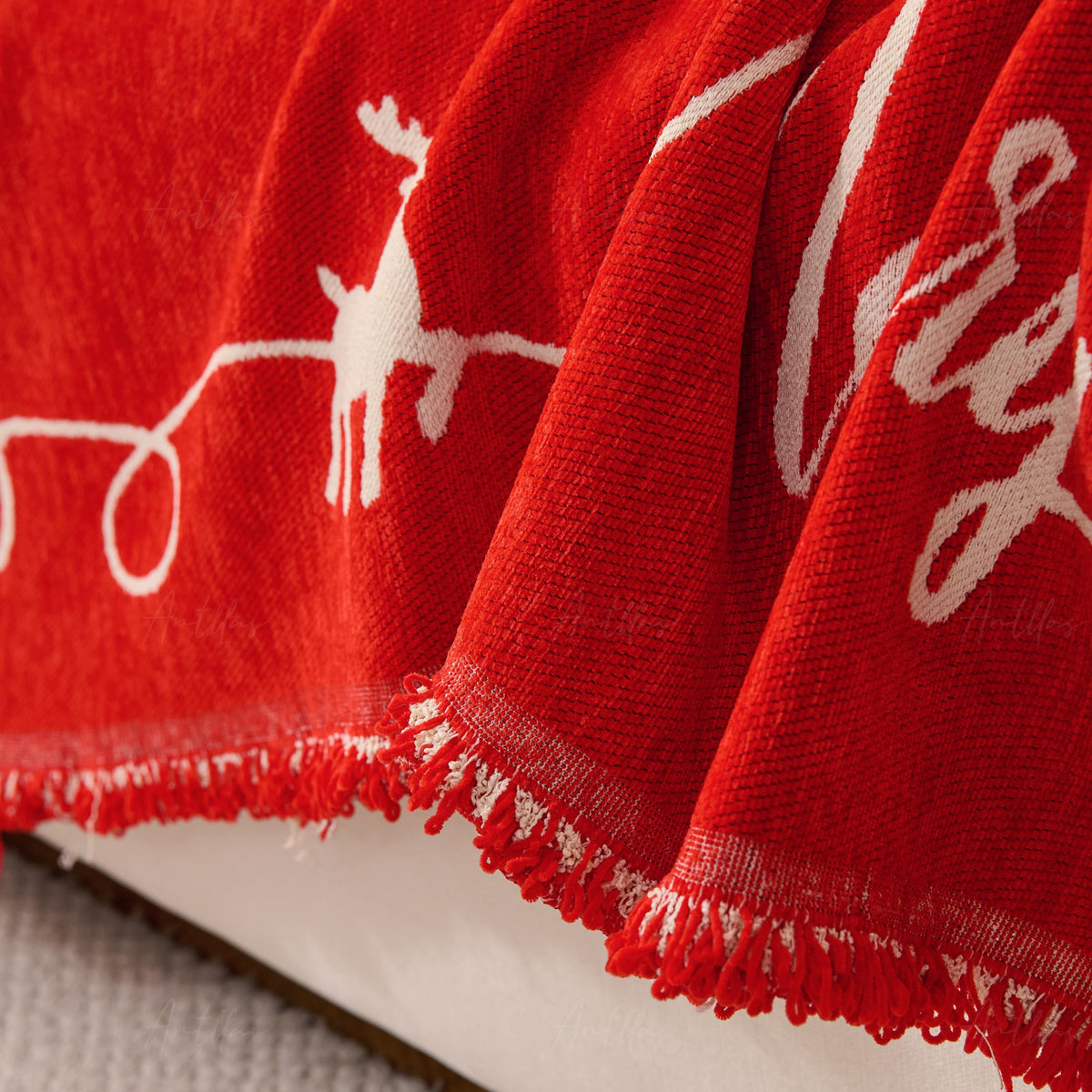 Oversized Chenille Christmas Sofa Cover | Reversible Red Snowflake & Reindeer Throw | Festive Holiday Furniture Protector