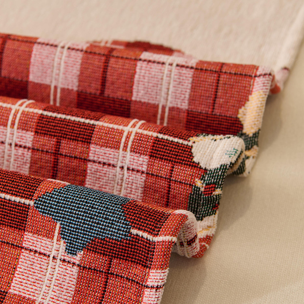 Reversible Christmas Chenille Throw Blanket | Holiday Plaid Sofa Cover