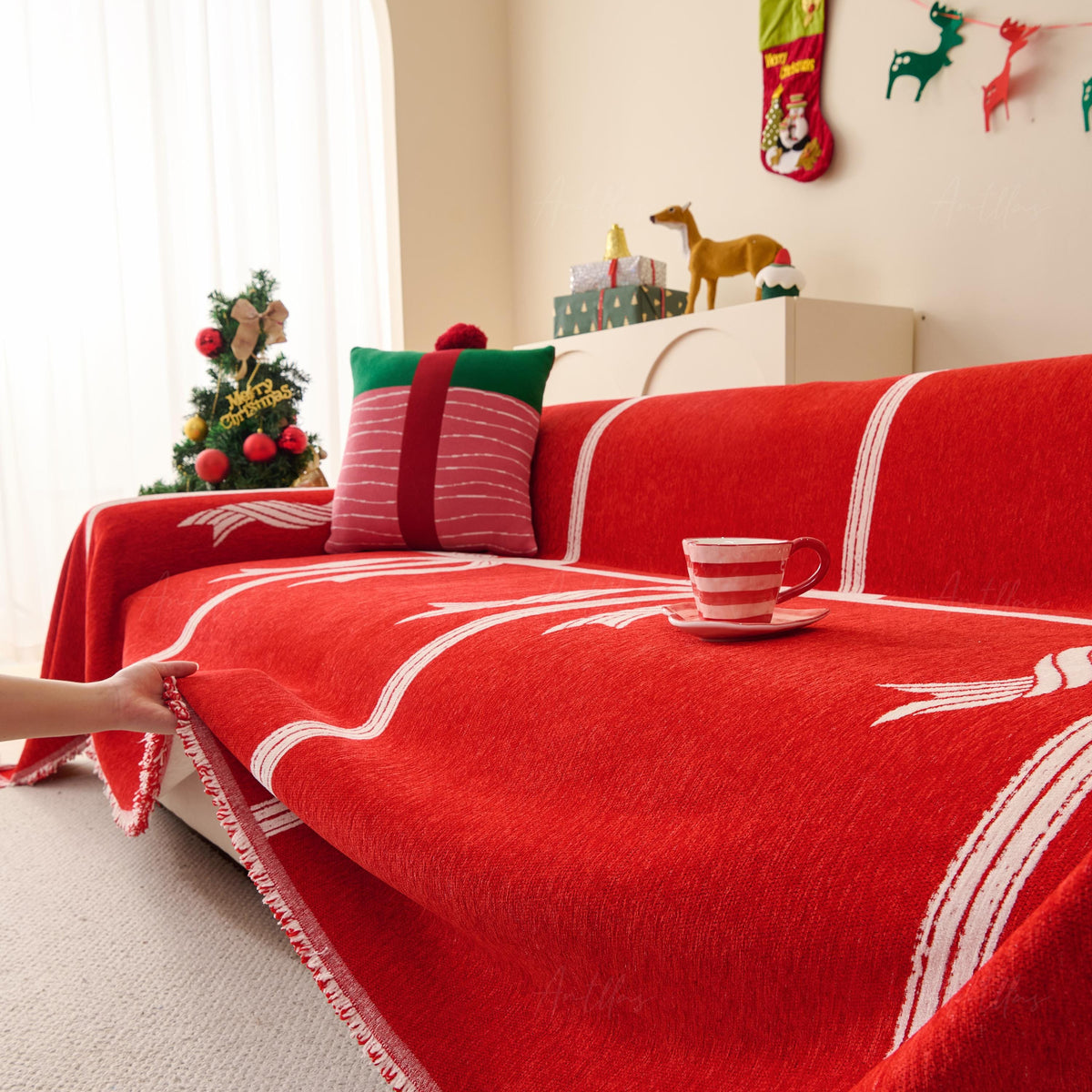 Reversible Chenille Christmas Throw | Red Bowknot Sofa Cover