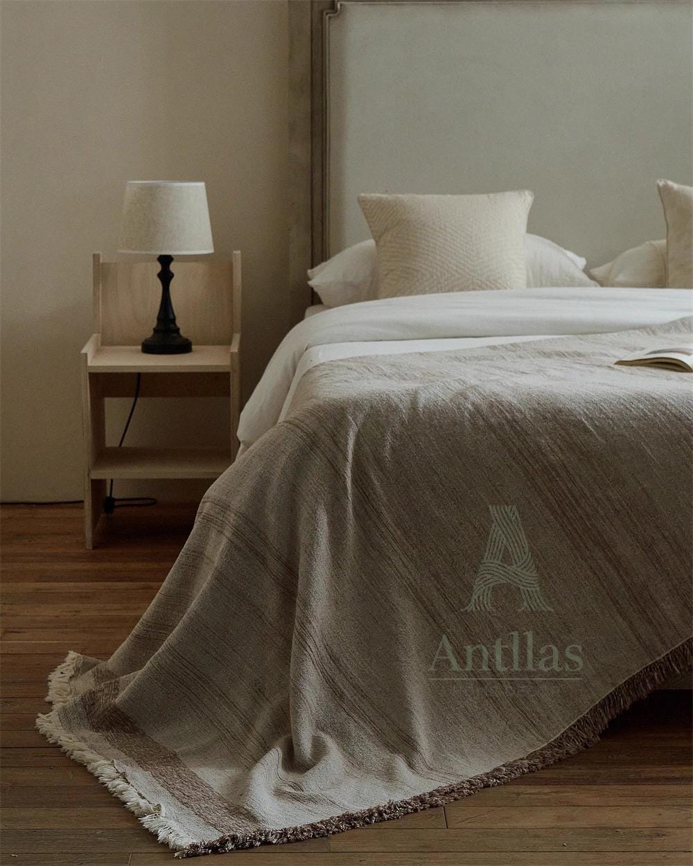 Oversized Linen Cotton Bed Throw: Jacquard Woven Frayed Blanket (245x250cm)
