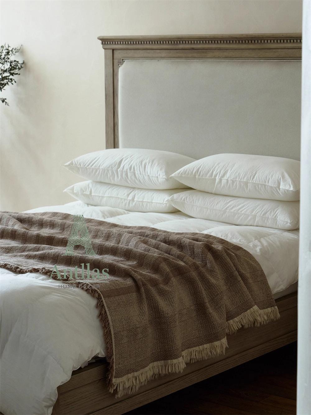 Oversized Linen Cotton Bed Throw: Jacquard Woven Frayed Blanket (245x250cm)