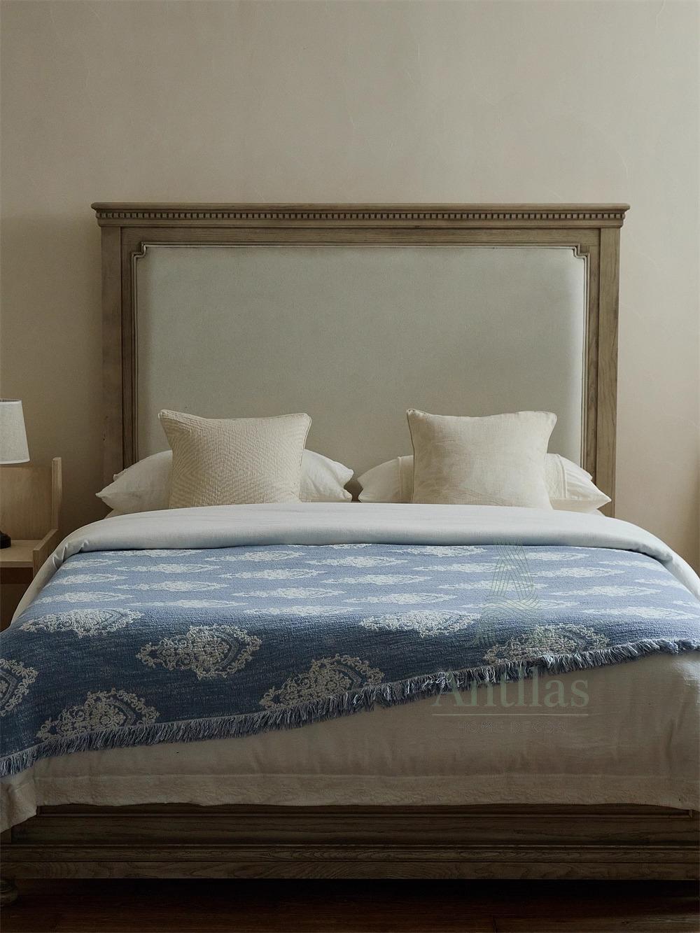 Blue and White Jacquard Woven Blanket - 245x250cm (96"x98") Cotton Linen Bedspread