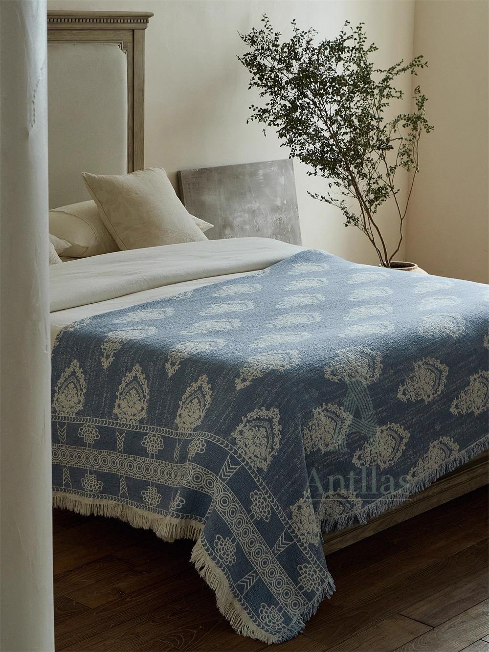 Blue and White Jacquard Woven Blanket - 245x250cm (96"x98") Cotton Linen Bedspread