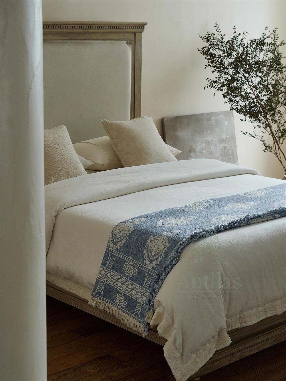 Blue and White Jacquard Woven Blanket - 245x250cm (96"x98") Cotton Linen Bedspread