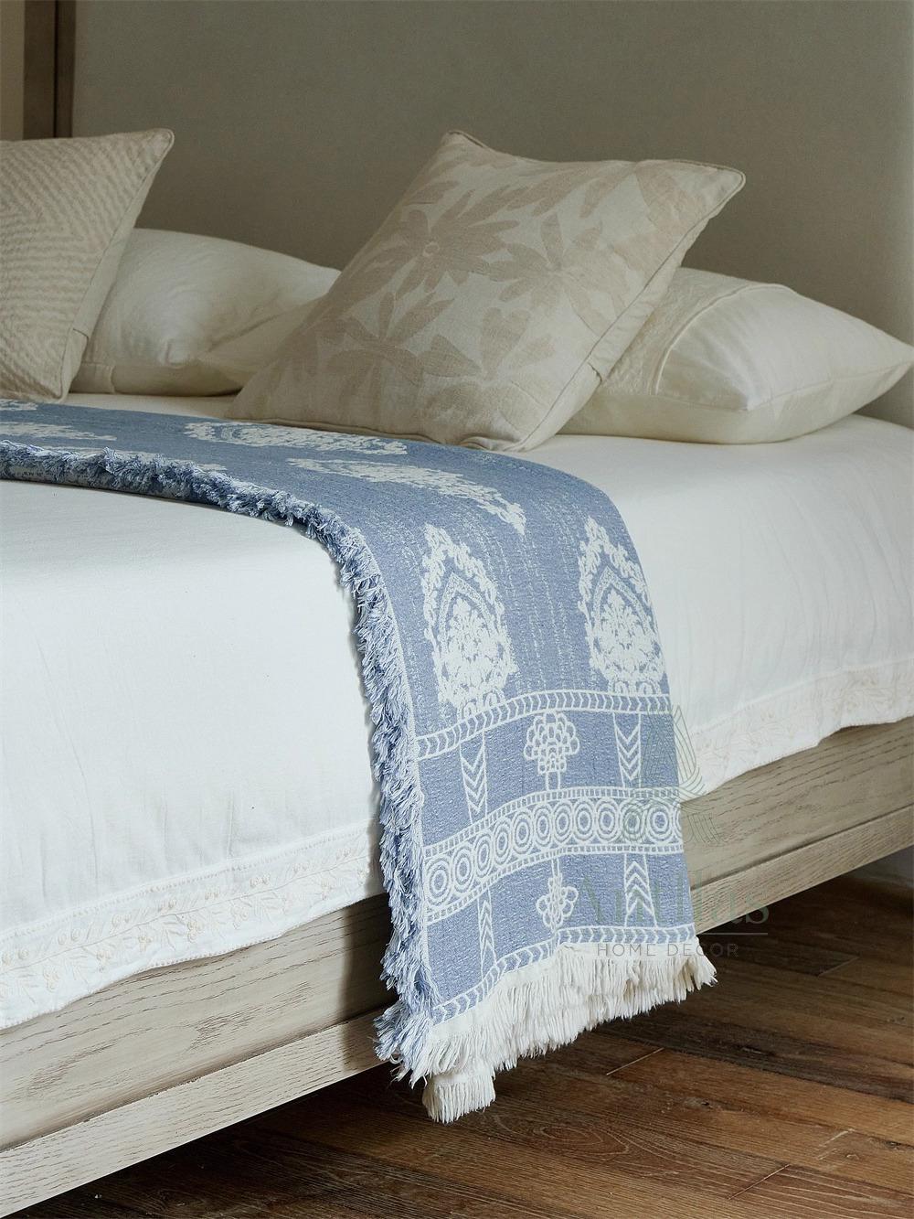 Blue and White Jacquard Woven Blanket - 245x250cm (96"x98") Cotton Linen Bedspread