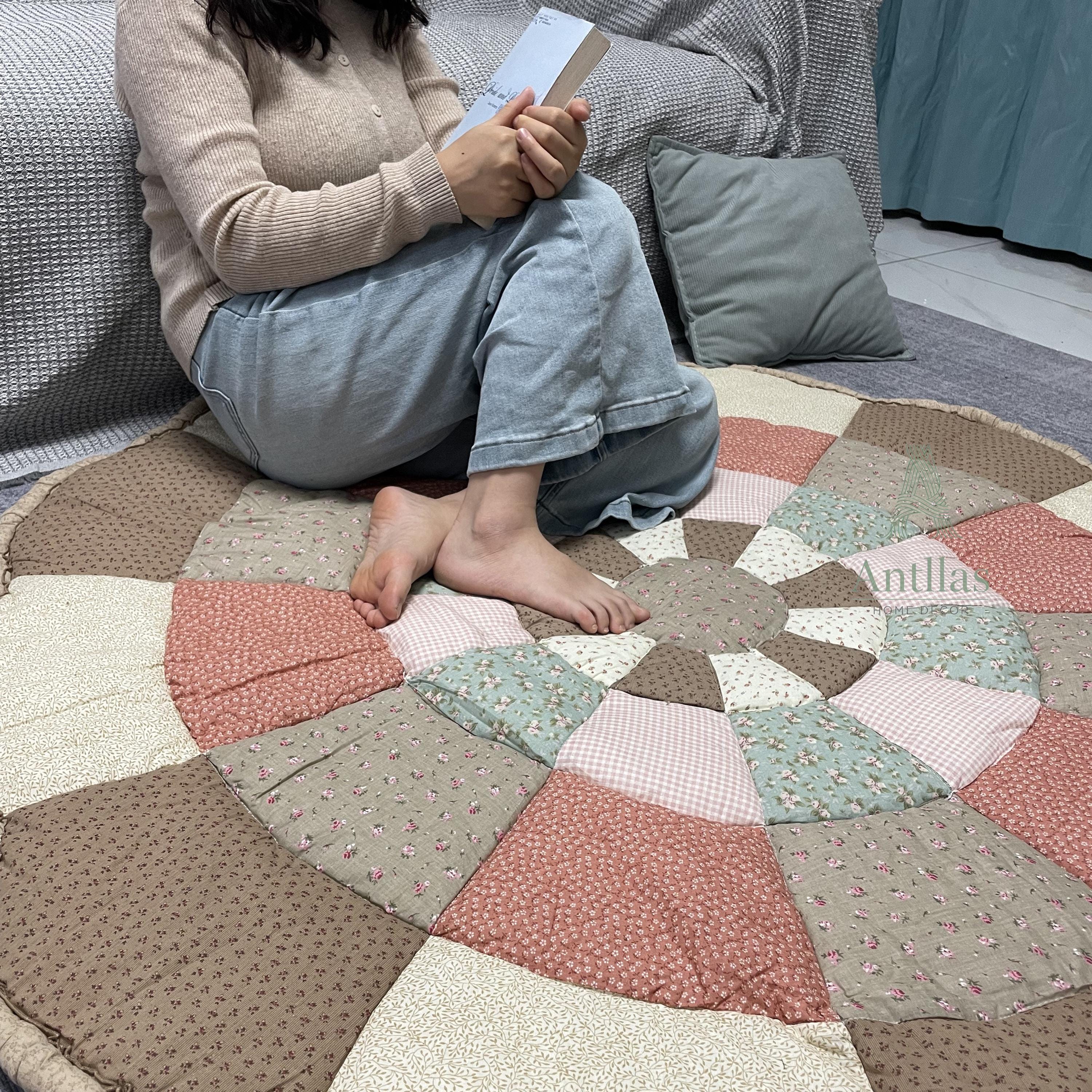 Handmade Cotton Patchwork Play Mat: Floral Nursery Rug (150x150cm)