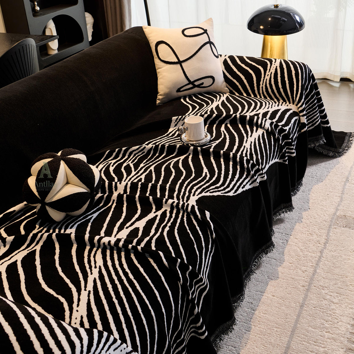 Reversible Chenille Sofa Throw, Abstract Line Woven Blanket, Anti-Pilling Furniture Protector