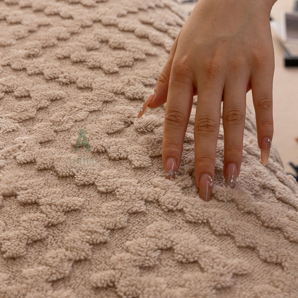 Plush Fleece Sofa Throw, Heavyweight Teddy Blanket, Zero Shedding Couch Cover