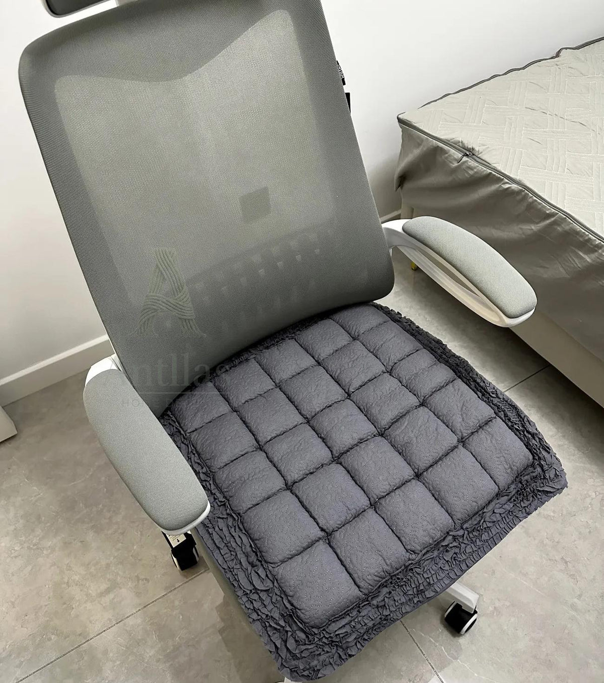 Handmade Patchwork Cotton Seat Cushion: Boho Floral Quilted Pad