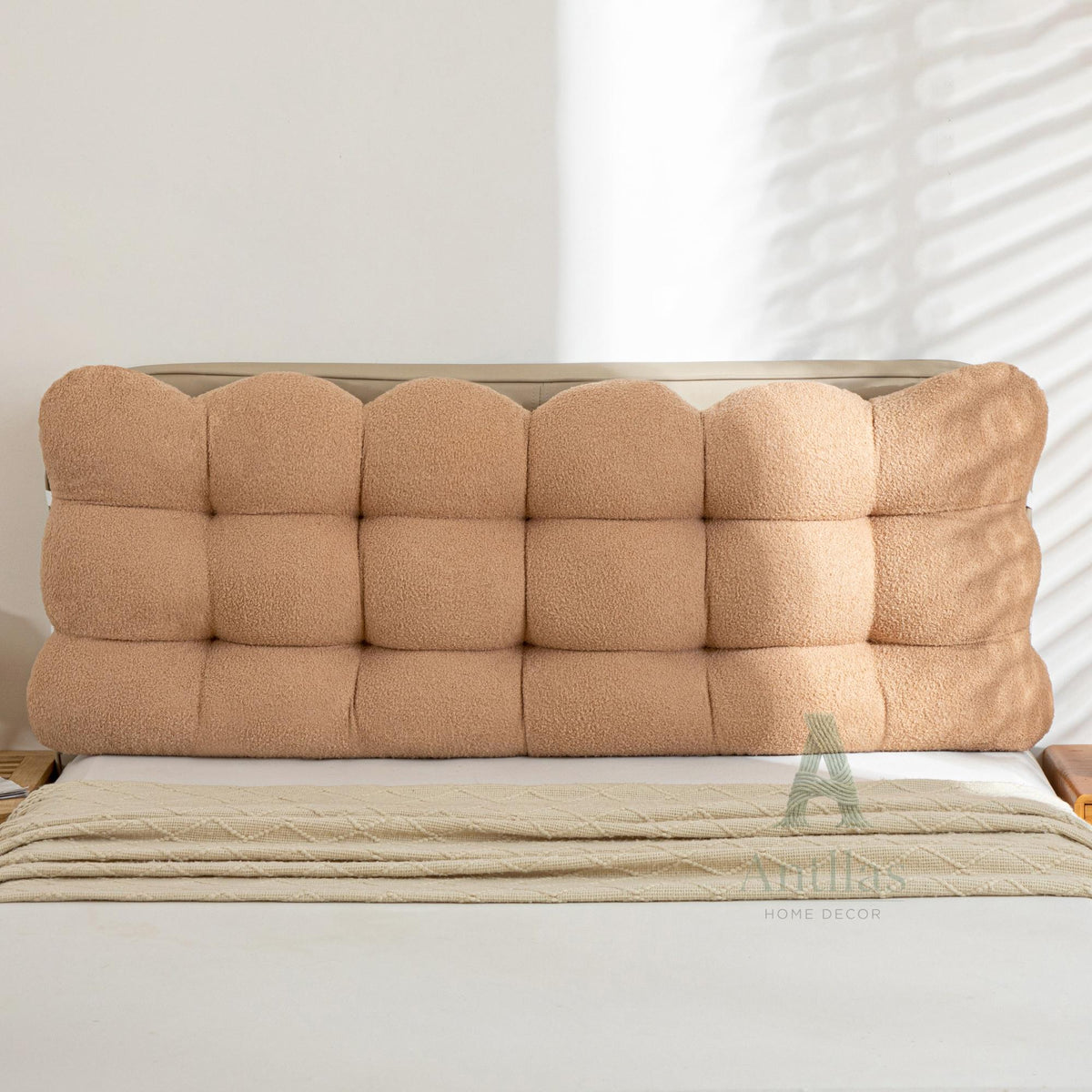 Teddy Fleece Headboard Cushion, Fluffy Tufted Reading Pillow, Anti-Collision Bed Bumper, Upholstered Boucle Backrest, Cozy Bedroom Decor